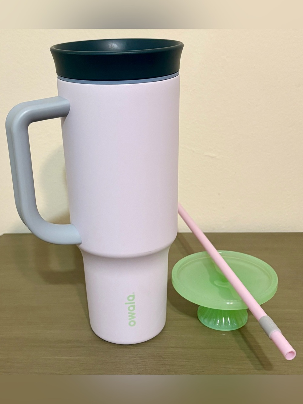 Owala 40 Tumbler Water Bottle Bunny Hop Pink Straw Sip Lid Handle Insulated